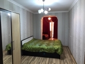 İcarəyə verilir 3 otaqlı 100 m2 köhnə tikili Elmlər Akademiyası m.