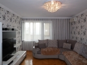 Satılır 3 otaqlı 70 m2 köhnə tikili Memar Əcəmi m.