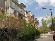 Satılır 2 otaqlı 46 m2 köhnə tikili İnşaatçılar m.