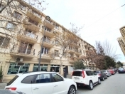 İcarəyə verilir 3 otaqlı 90 m2 köhnə tikili Səbail r.