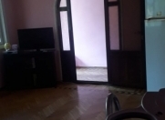 İcarəyə verilir 3 otaqlı 75 m2 köhnə tikili Yasamal r.