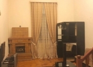 İcarəyə verilir 2 otaqlı 40 m2 köhnə tikili Sahil m.