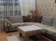 Satılır 3 otaqlı 88 m2 köhnə tikili İnşaatçılar m.
