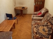 İcarəyə verilir 3 otaqlı 75 m2 köhnə tikili 28 May m.