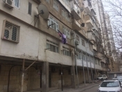Satılır 3 otaqlı 85 m2 köhnə tikili Yasamal r.