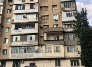 Satılır 3 otaqlı 79 m2 köhnə tikili Yasamal r.