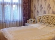 Satılır 3 otaqlı 90 m2 köhnə tikili İnşaatçılar m.