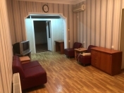 İcarəyə verilir 3 otaqlı 80 m2 ofis Nəriman Nərimanov m.
