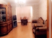 Satılır 3 otaqlı 70 m2 köhnə tikili İnşaatçılar m.