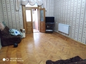 İcarəyə verilir 2 otaqlı 50 m2 köhnə tikili Elmlər Akademiyası m.