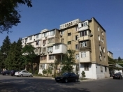 Satılır 3 otaqlı 70 m2 köhnə tikili İnşaatçılar m.