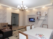 İcarəyə verilir 2 otaqlı 100 m2 yeni tikili Şah İsmayıl Xətai m.