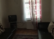 Satılır 2 otaqlı 60 m2 köhnə tikili Elmlər Akademiyası m.