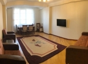 İcarəyə verilir 2 otaqlı 75 m2 yeni tikili Əhmədli m.