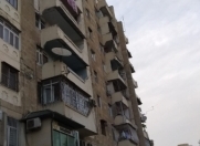 Satılır 3 otaqlı 80 m2 köhnə tikili Azadlıq prospekti m.