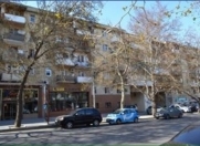 Satılır 3 otaqlı 100 m2 köhnə tikili Elmlər Akademiyası m.