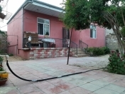 Satılır 3 otaqlı 90 m2 həyət evi Ramana