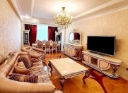 Satılır 3 otaqlı 130 m2 yeni tikili Qış parkı