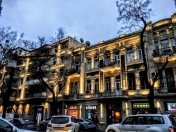 İcarəyə verilir 2 otaqlı 80 m2 köhnə tikili Sahil m.