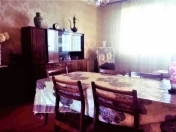 Satılır 2 otaqlı 45 m2 köhnə tikili Memar Əcəmi m.