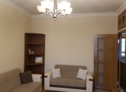 İcarəyə verilir 3 otaqlı 70 m2 köhnə tikili Səbail r.