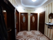 Satılır 4 otaqlı 130 m2 köhnə tikili 2 mkr