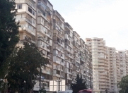 Satılır 3 otaqlı 80 m2 köhnə tikili Yasamal r.