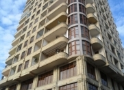 İcarəyə verilir 4 otaqlı 210 m2 yeni tikili Sahil m.