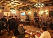 İcarəyə verilir 4 otaqlı 200 m2 obyekt Əhmədli m.