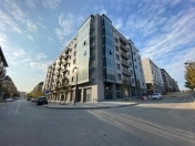 Satılır 5 otaqlı 210 m2 obyekt Şah İsmayıl Xətai m.