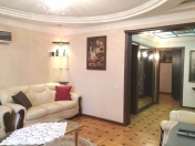 İcarəyə verilir 3 otaqlı 130 m2 yeni tikili Elmlər Akademiyası m.