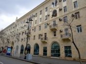Satılır 5 otaqlı 155 m2 köhnə tikili Sahil m.