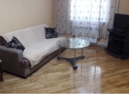 İcarəyə verilir 2 otaqlı 50 m2 köhnə tikili Hüseyn Cavid parkı