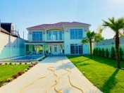 Satılır 4 otaqlı 200 m2 bağ evi Mərdəkan