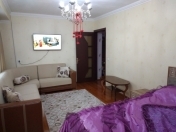 Satılır 1 otaqlı 42.2 m2 köhnə tikili Neapol dairəsi