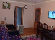 Satılır 2 otaqlı 58 m2 köhnə tikili İnşaatçılar m.