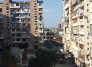 Satılır 4 otaqlı 95 m2 köhnə tikili Yeni Yasamal