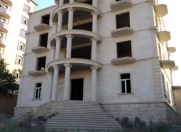 Satılır 32 otaqlı 1809 m2 obyekt Botanika bağı