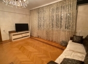 Satılır 2 otaqlı 63 m2 köhnə tikili Yasamal r.