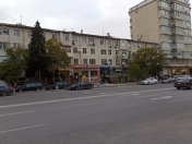 Satılır 3 otaqlı 75 m2 köhnə tikili Atatürk parkı