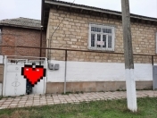 Satılır 4 otaqlı 200 m2 həyət evi Salyan
