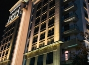 İcarəyə verilir 3 otaqlı 100 m2 yeni tikili Səbail r.
