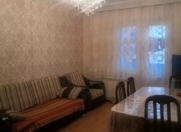 Satılır 4 otaqlı 93 m2 köhnə tikili Gənclik m.