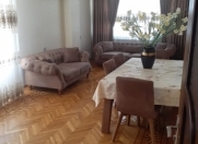 Satılır 2 otaqlı 70 m2 köhnə tikili Gənclik m.