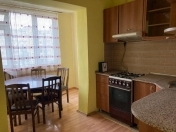Satılır 2 otaqlı 55 m2 köhnə tikili İnşaatçılar m.