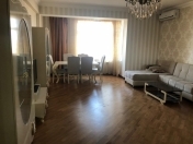 İcarəyə verilir 3 otaqlı 150 m2 yeni tikili Yasamal r.