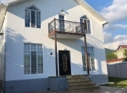 İcarəyə verilir 5 otaqlı 200 m2 villa Qəbələ