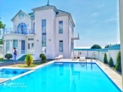 İcarəyə verilir 6 otaqlı 280 m2 villa Qəbələ