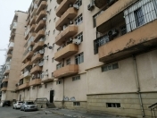 Satılır 1 otaqlı 48 m2 yeni tikili Xalqlar Dostluğu m.