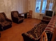 Satılır 2 otaqlı 55 m2 köhnə tikili İnşaatçılar m.